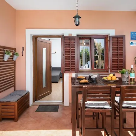 Апартаменти Ingrid